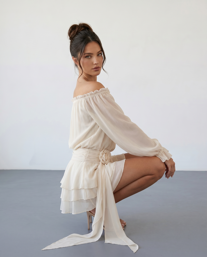 Abito Mini Off-Shoulder con Maniche a Palloncino e Fascia Floreale