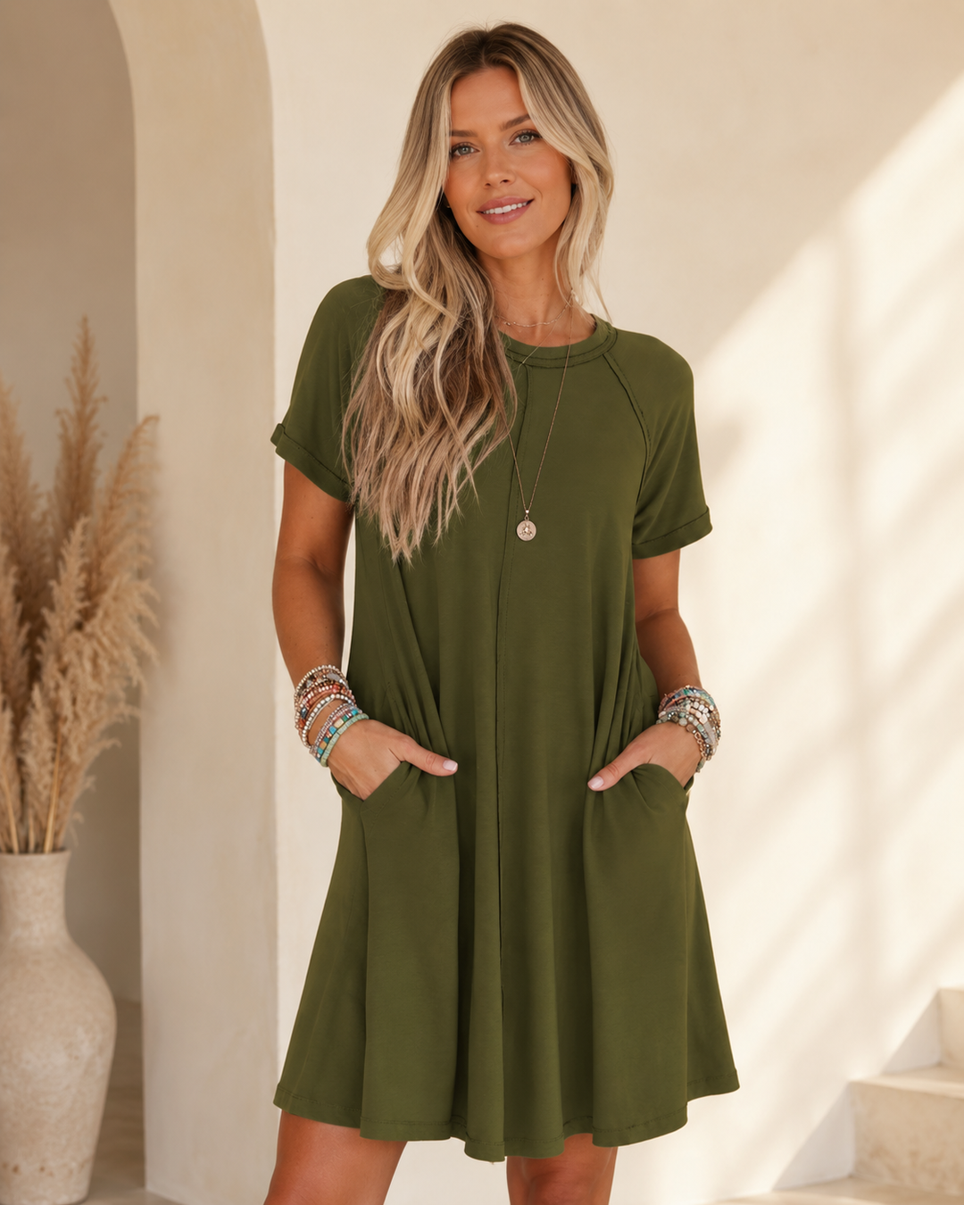 Abito T-Shirt a Maniche Corte con Tasche
