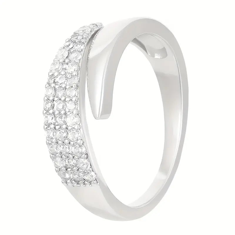 Chiara | Anello dalla luminosità senza tempo