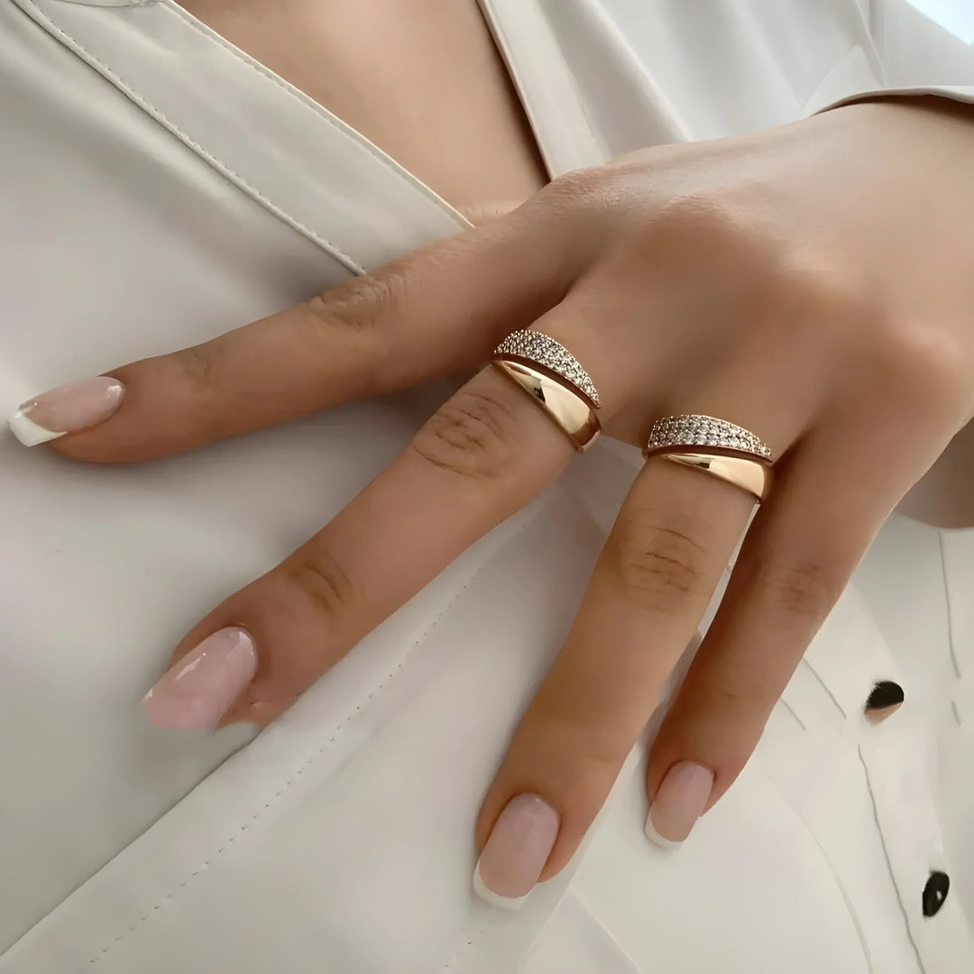 Chiara | Anello dalla luminosità senza tempo