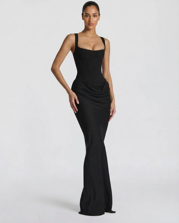 Velaria – Silhouette perfetta con eleganza senza tempo