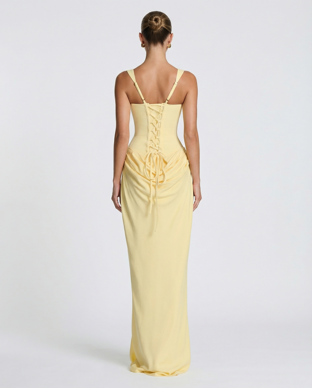 Velaria – Silhouette perfetta con eleganza senza tempo
