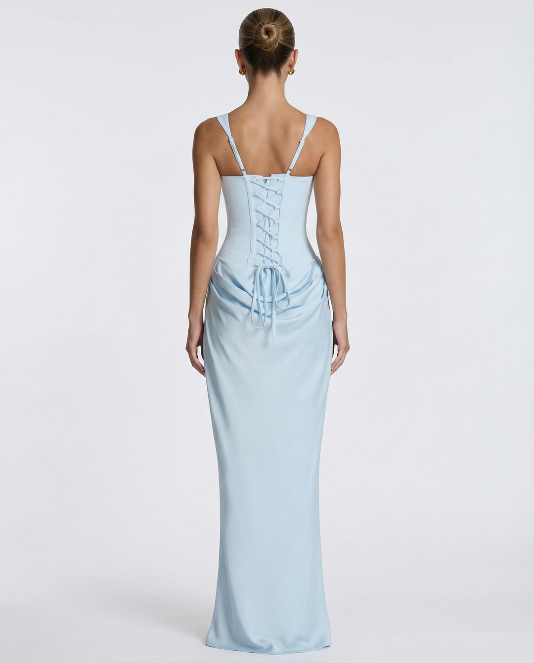 Velaria – Silhouette perfetta con eleganza senza tempo