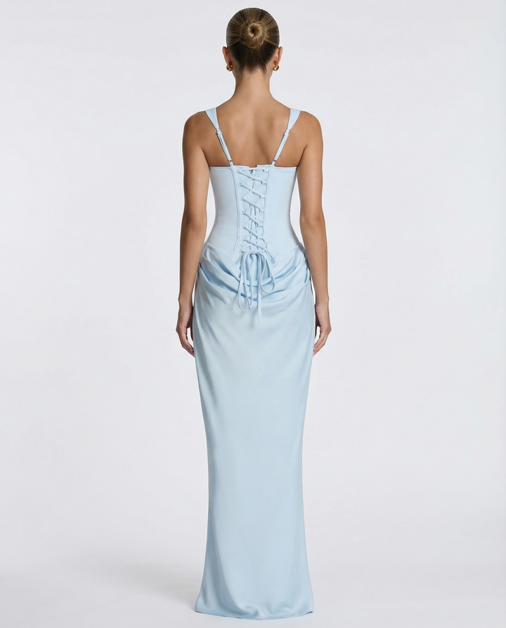 Velaria – Silhouette perfetta con eleganza senza tempo