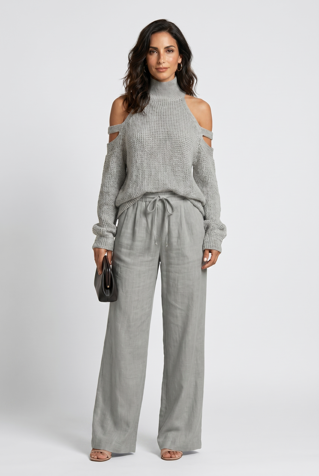 Daniela – Maglione donna oversize con spalle cut-out e collo alto
