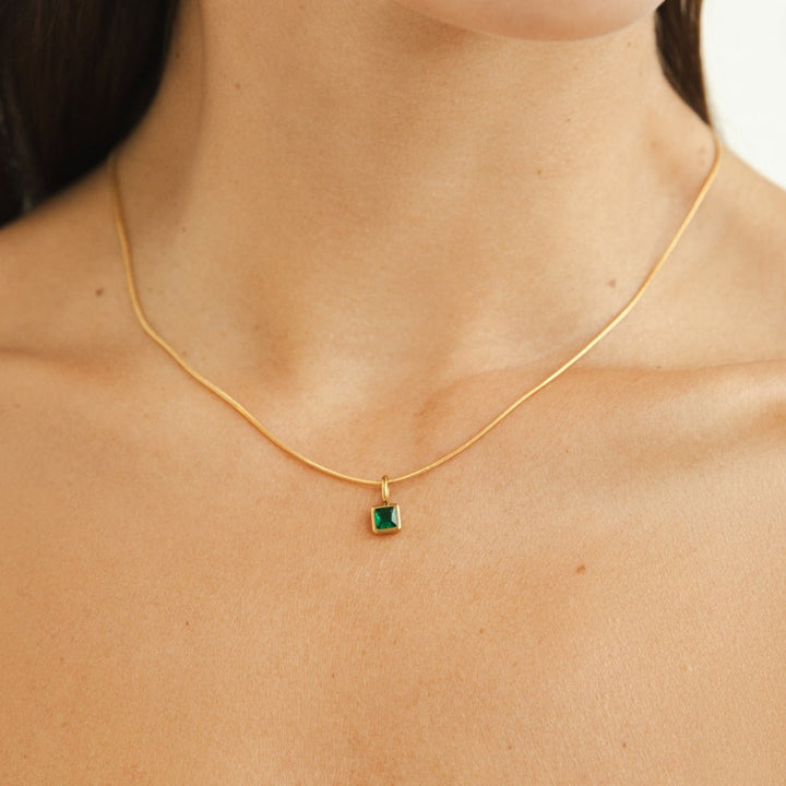 Pietra del Mese | Collana con Ciondolo Quadrato e Pietra di Nascita